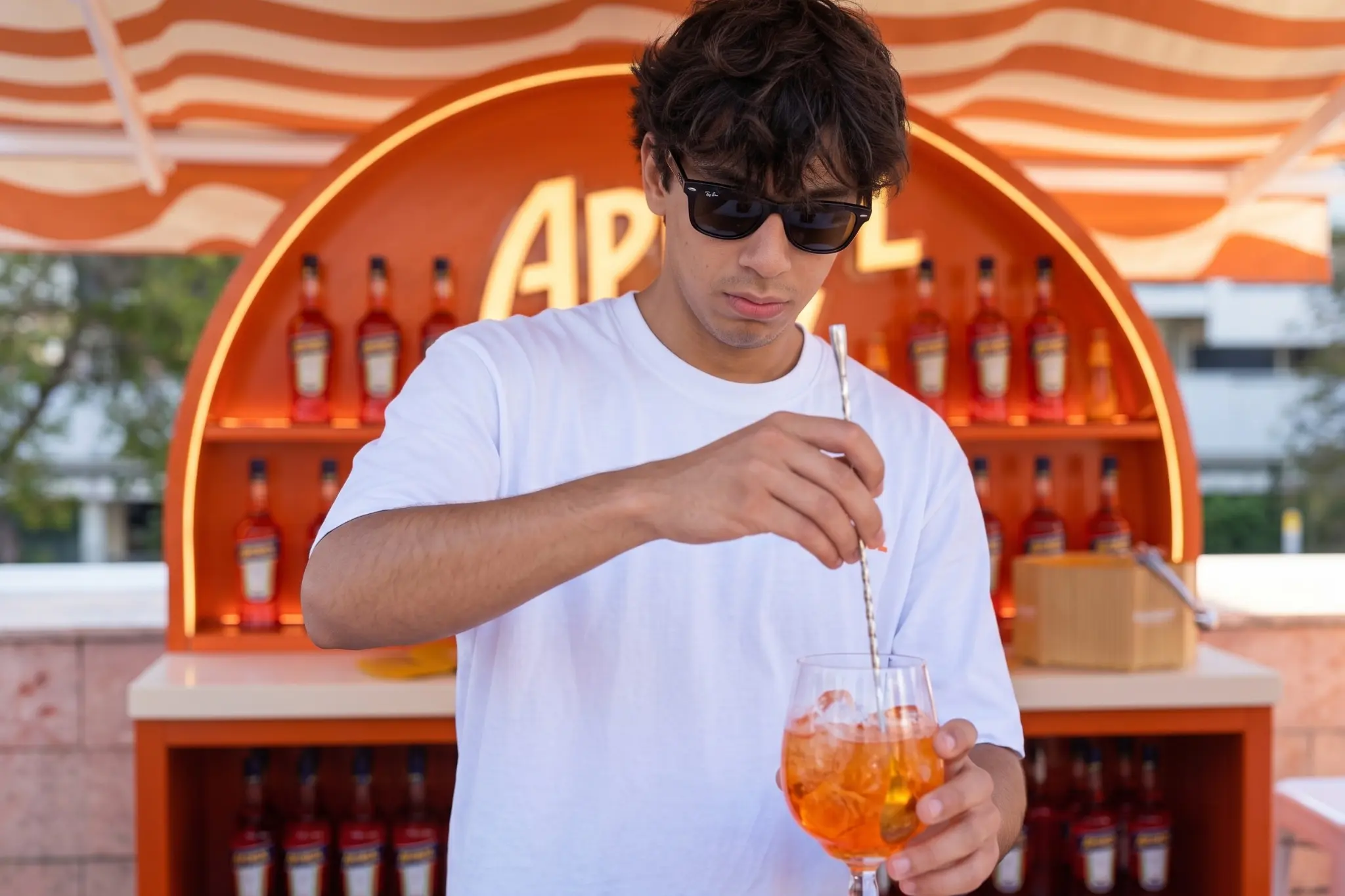 Bartenders (Mixologists)